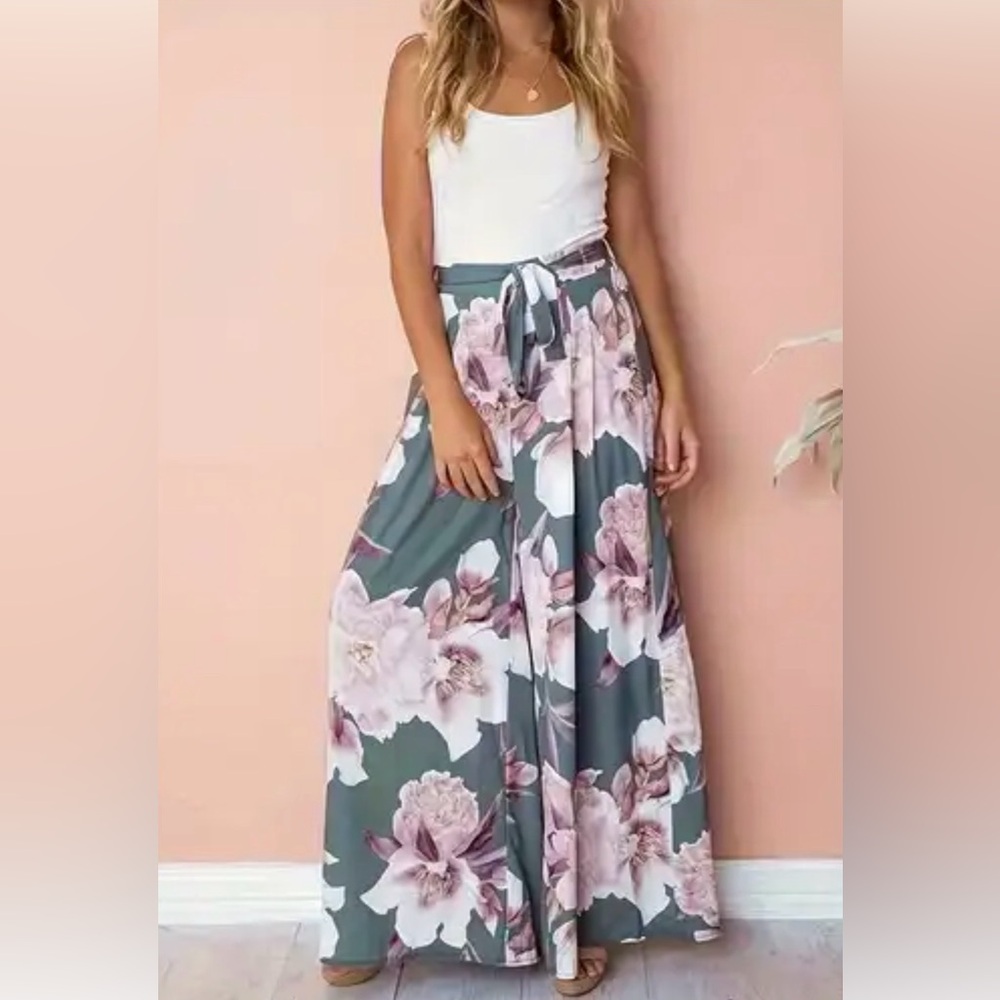 High Waist Floral Printed Wide Leg Pants- EUC